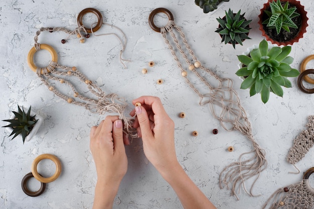 Makramee Schmuck Anleitung Kostenlos – Kostenlose Anleitungen für Makramee-Schmuck