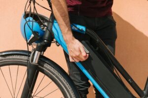 Wie lange hält ein E-Bike-Akku? Von welchen Faktoren die Lebensdauer eines E-Bike-Akkus abhängt und wie man sie verlängert